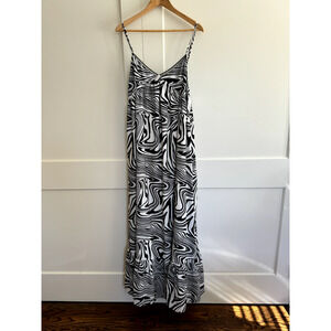 NWT By Egreis Tiered Maxi V-Neck Dress with B+W Swirls and Spaghetti Straps L
